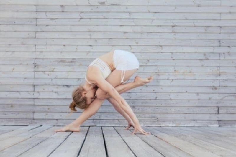 Fallen Flamingo Pose - Pyramid Pose Variation - How To Yoga - YouTube